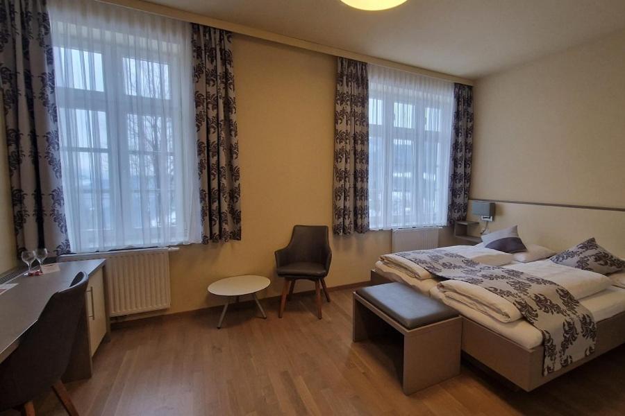 Hotel Kirchenwirt In Maria Schutz Schottwien Zewnętrze zdjęcie